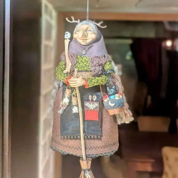 🎁Witch with Basket (Limited Edition⏰)